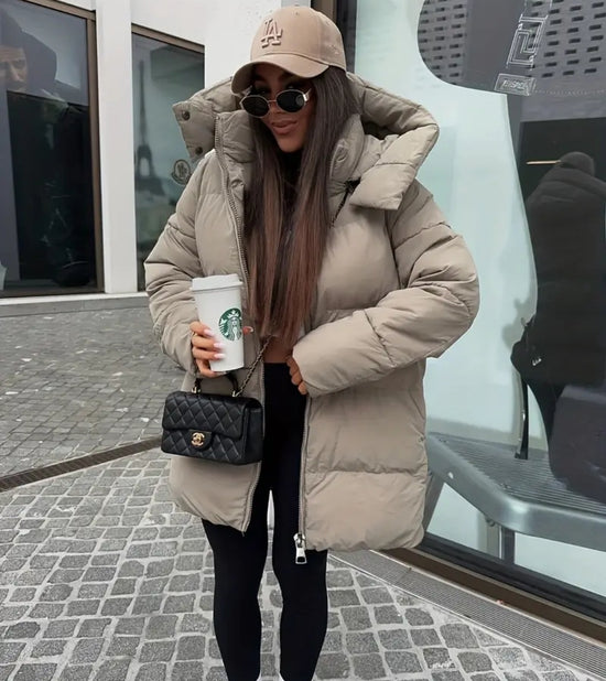 Everyday Puffer Coat – beige toppatakki hupulla