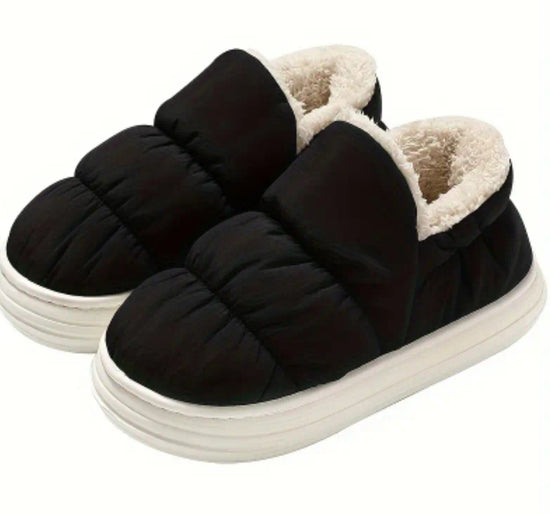 Cozy Puffer Slippers – lämpimät talvitossut musta