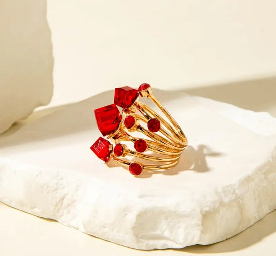 Scarlet Queen Statement sormus