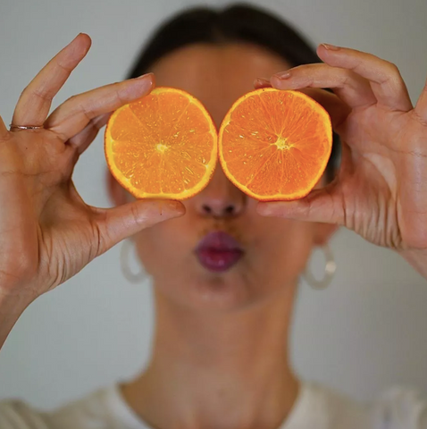 Hyvinvointivinkki - rentouttava kasvojooga 🪻