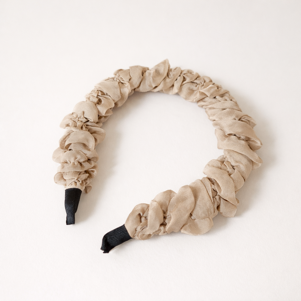 Rypytetty satiinipanta – beige