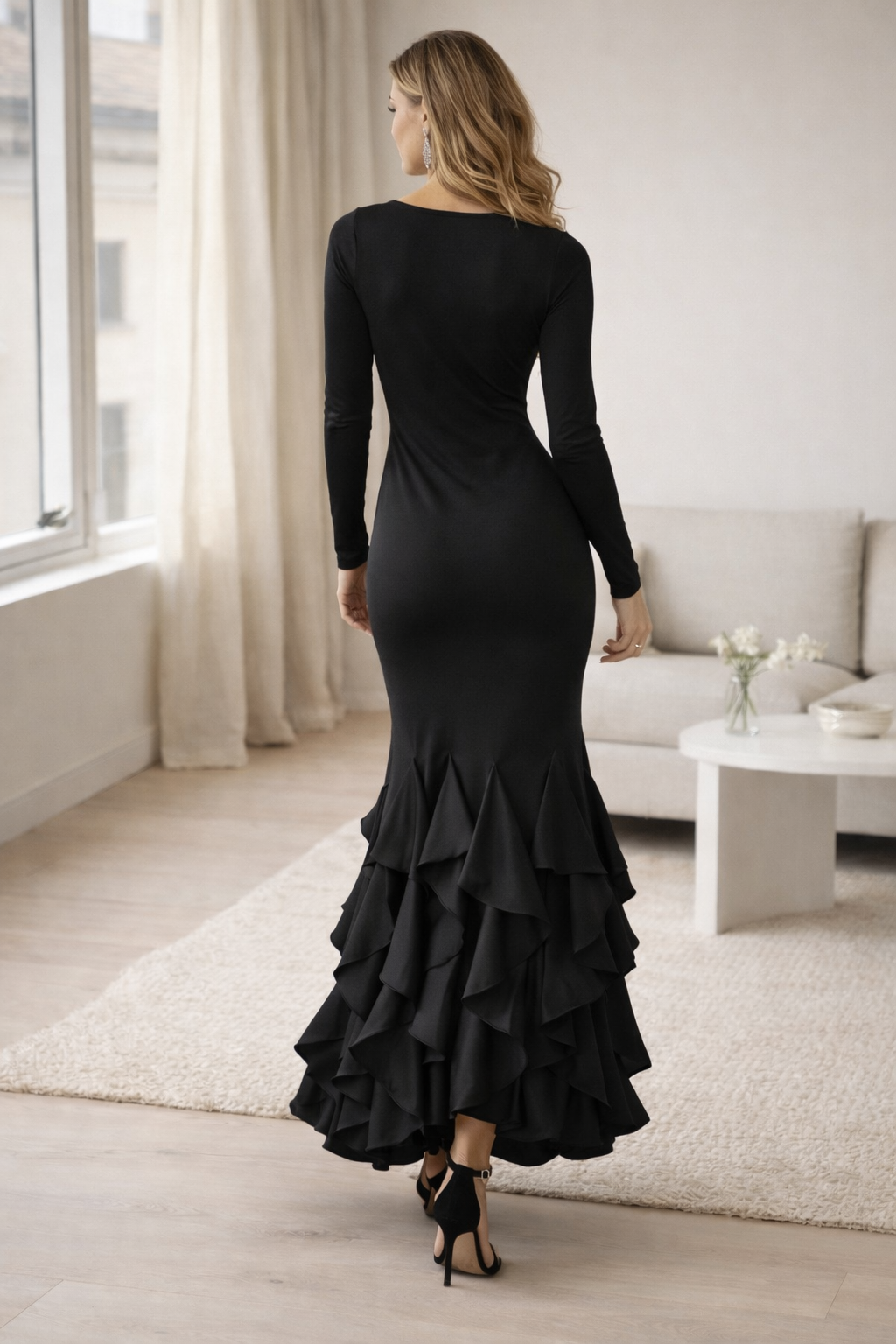 Elegant Ruffle Maxi Dress – Black M