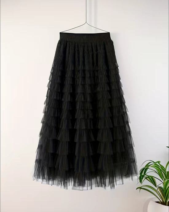 Ruffle skirt black