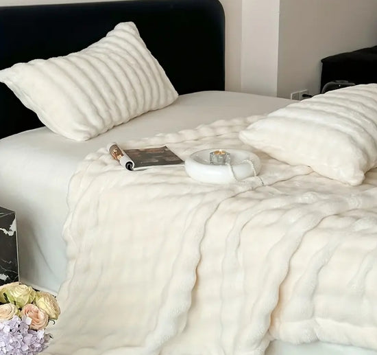 Cozy Luxe Fleece Blanket – 100x150 cm