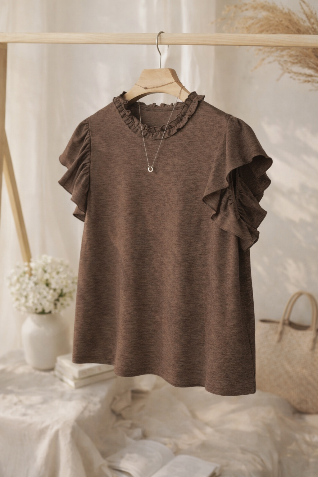 Rypytyksillä viimeistelty toppi – kahvi (XL)