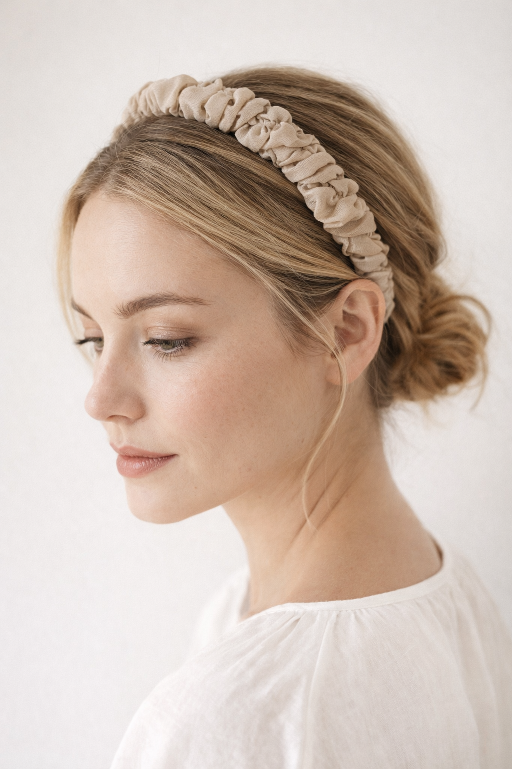 Rypytetty satiinipanta – beige