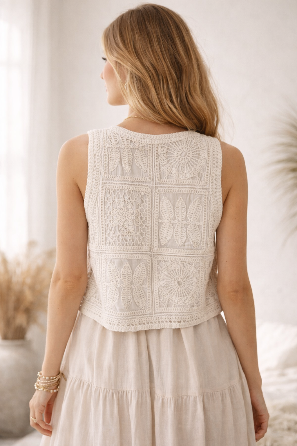 Brodeerattu pitsiliivi – Onesize