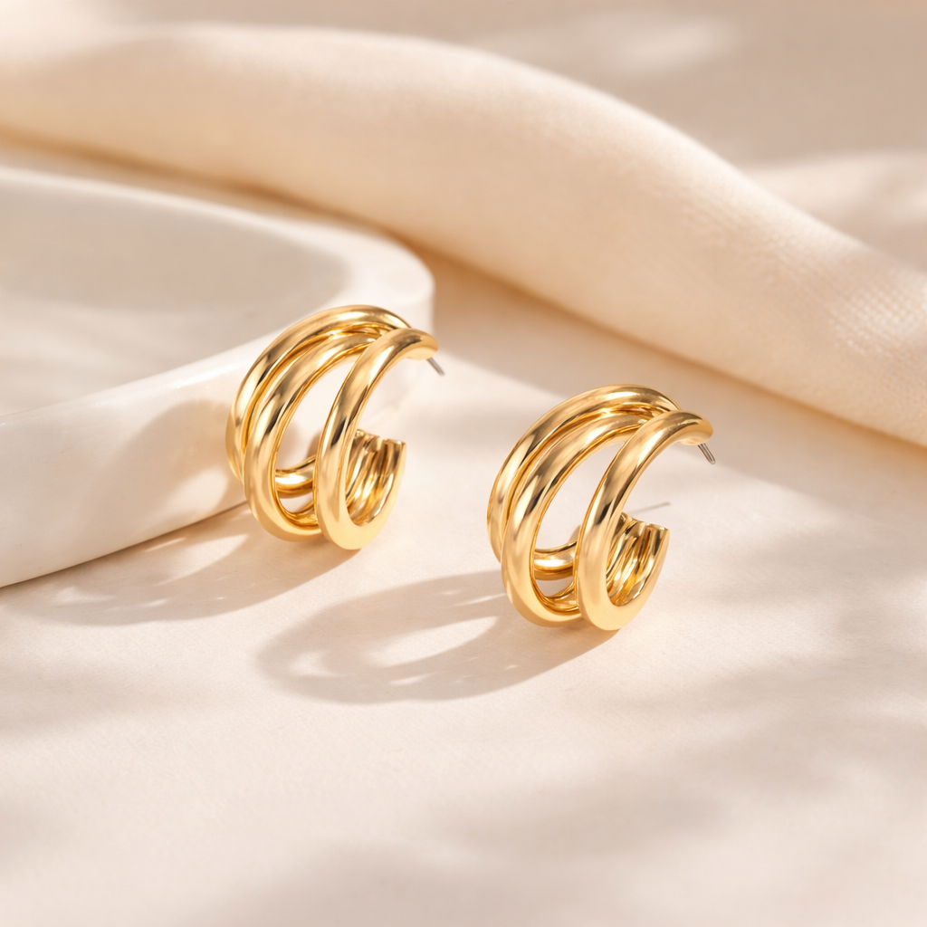 Elegantti statement-koru arkeen ja juhlaan