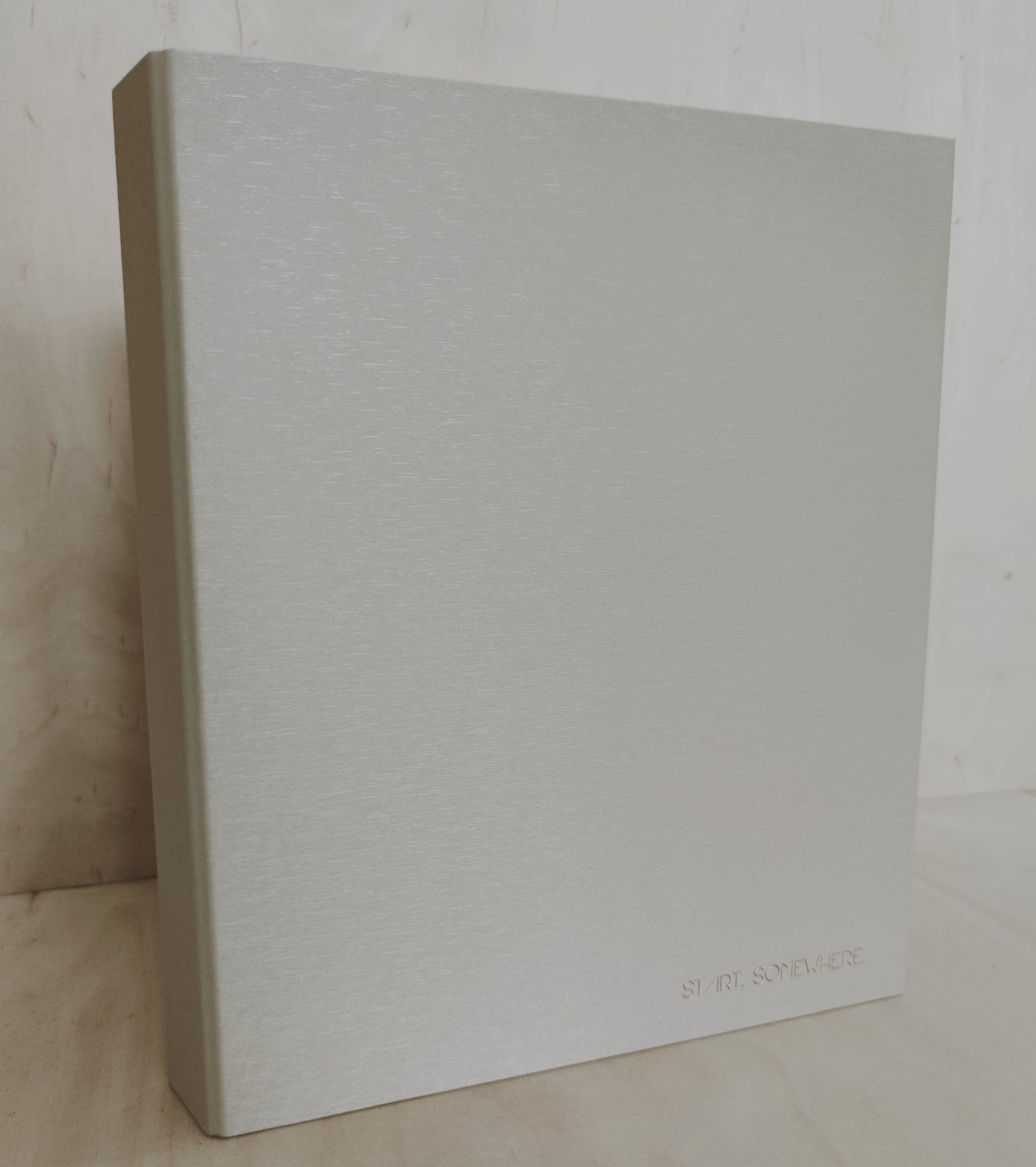 Kansio - shine beige - LuKLabel