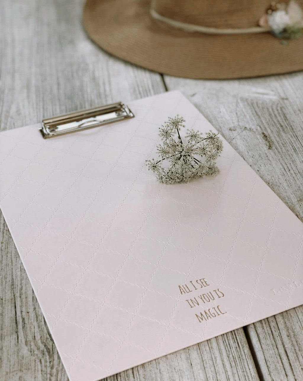 Clipboard - vaaleanpunainen magic - LuKLabel